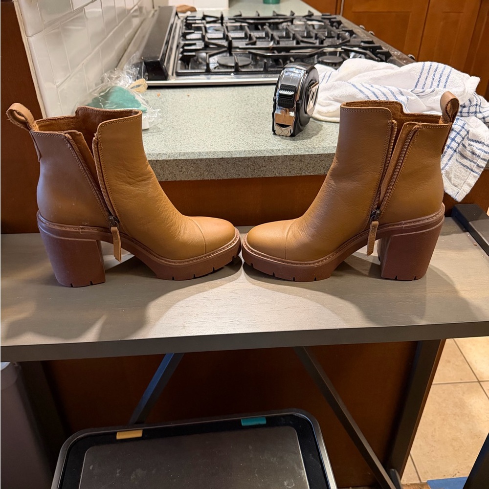 Toms Rya Heeled Boot - Picture 5 of 8